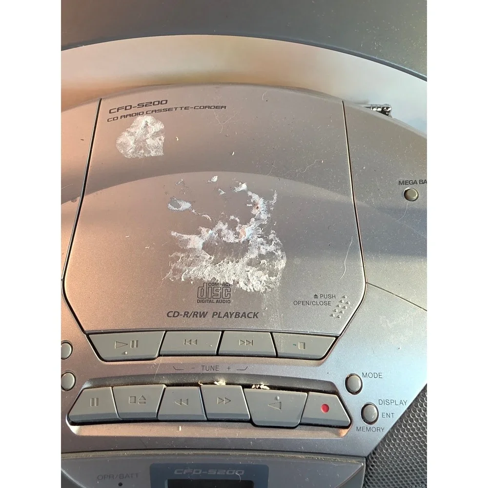 Sony CFD-S200 CD Radio Cassette-Corder Boombox Silver Mega Bass AM FM Tuner